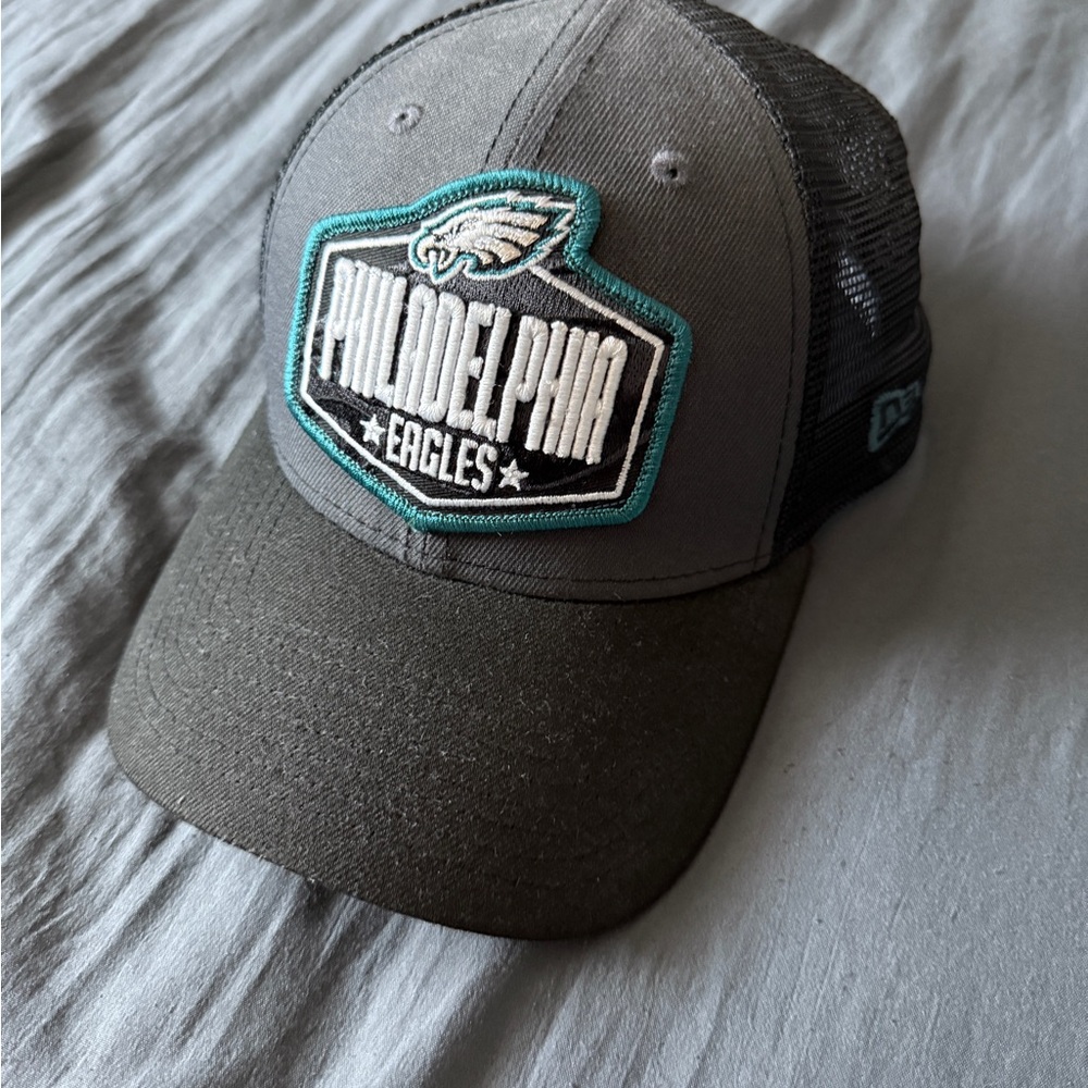 New Era Men's Philadelphia Eagles 2021 NFL Draft Trucker 9Forty Snapback